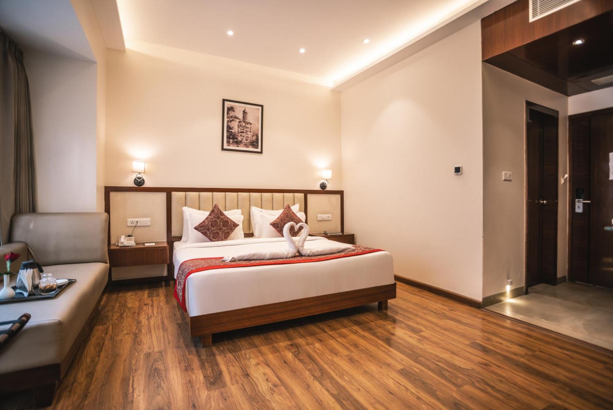 Hotel Amritara Sadka Amritsar Esterno foto