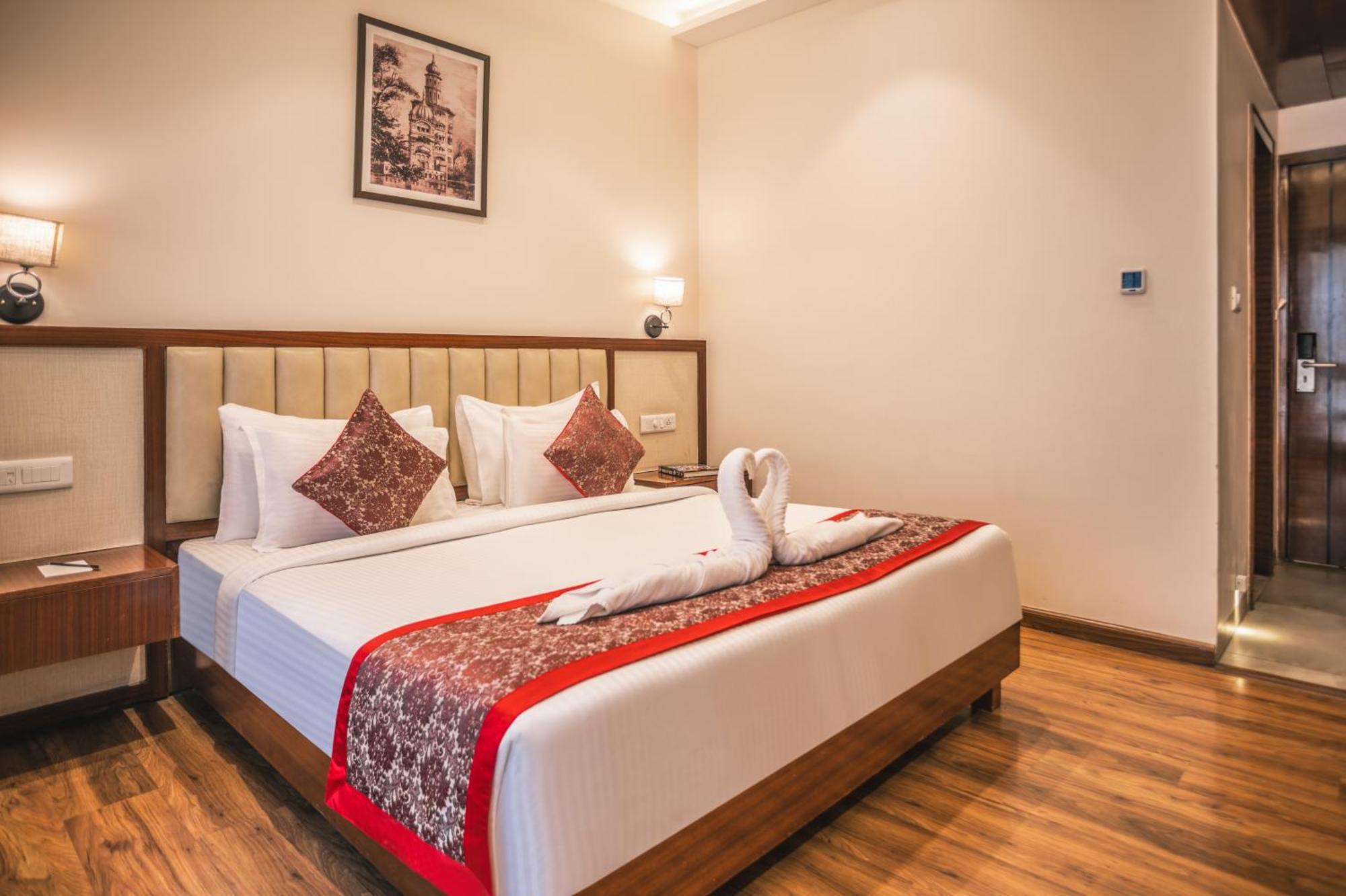 Hotel Amritara Sadka Amritsar Esterno foto